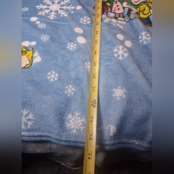 Peanuts Fleece Kids Blanket NWOT - Picture 5 of 6